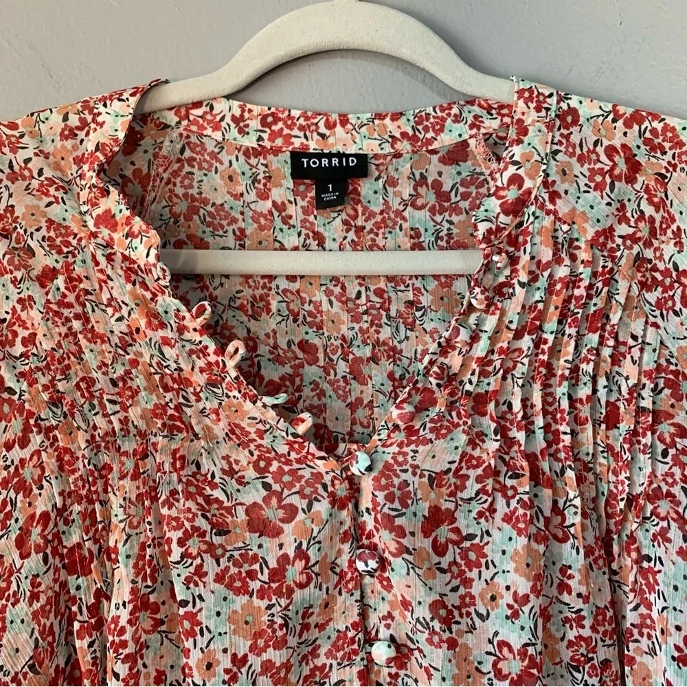Torrid red, orange, light green sheer‎ floral long sleeve button up top. Size 1X - Picture 3 of 9